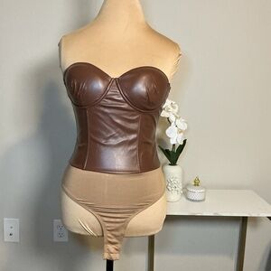 Jluxlabel faux leather strapless bodysuit